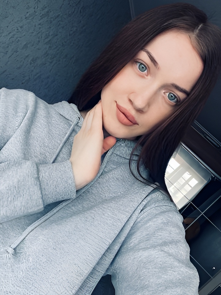 Индивидуалка Фрида, доступна для личного знакомства от 10000 руб