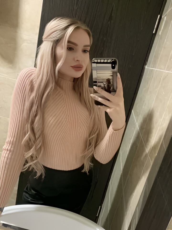 Гелена привлекальеная девушка из Ижевска цена от 3000 руб