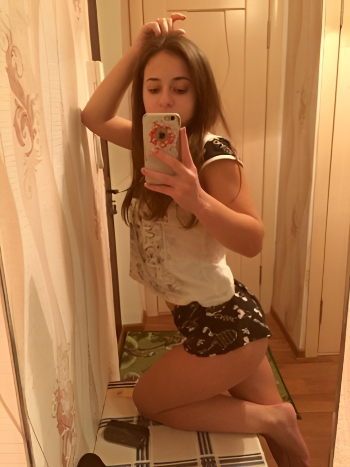 Ида привлекальеная девушка из Ижевска цена от 2000 руб