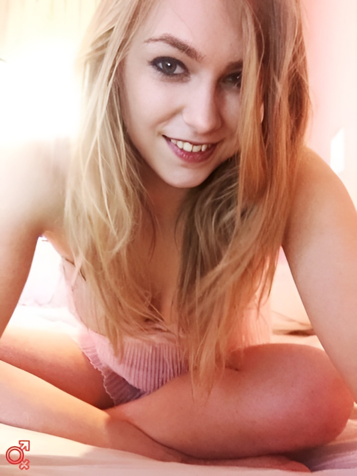 Юля привлекальеная девушка из Ижевска цена от 10000 руб