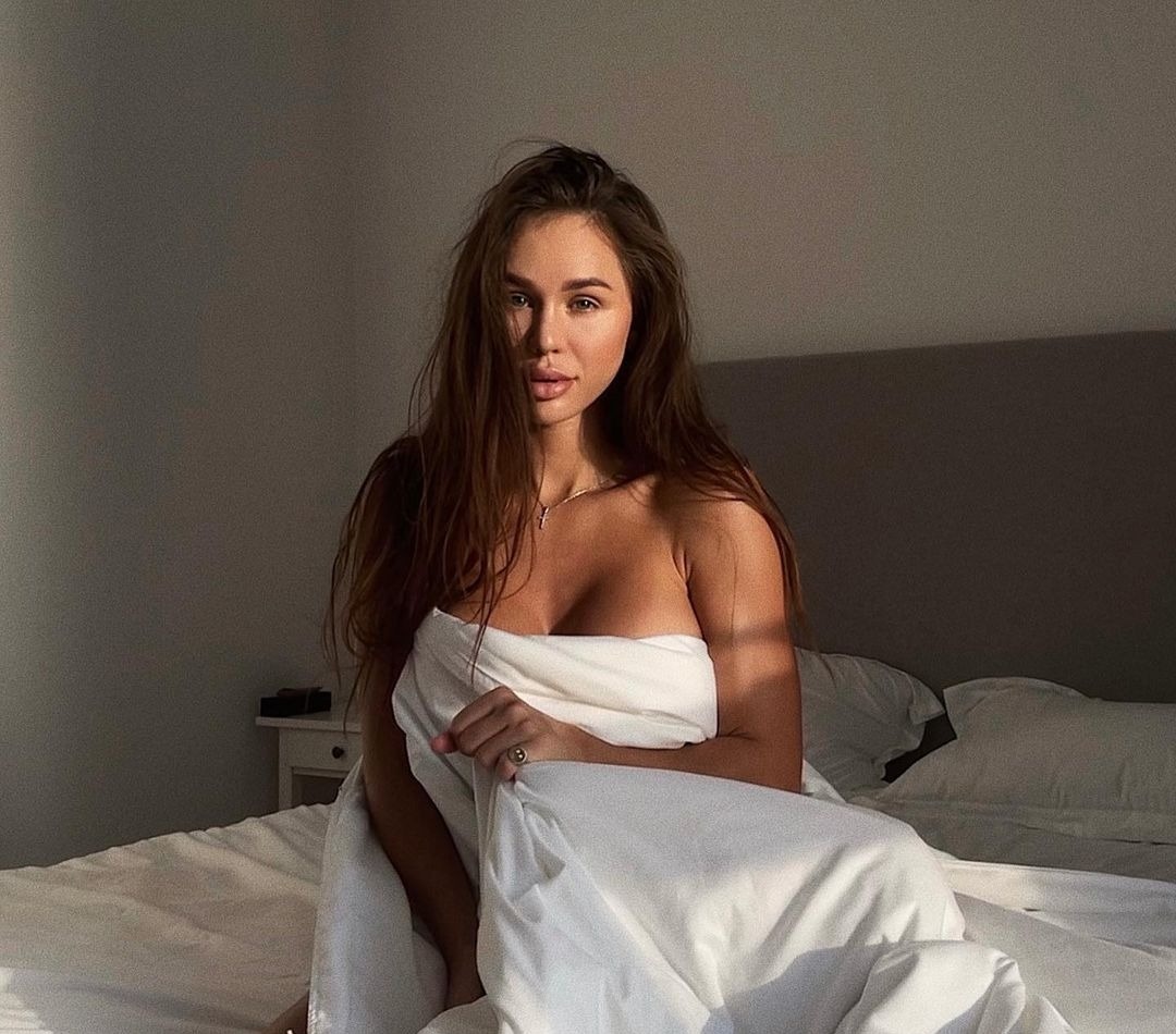 Лизочка привлекальеная девушка из Ижевска цена от 3000 руб