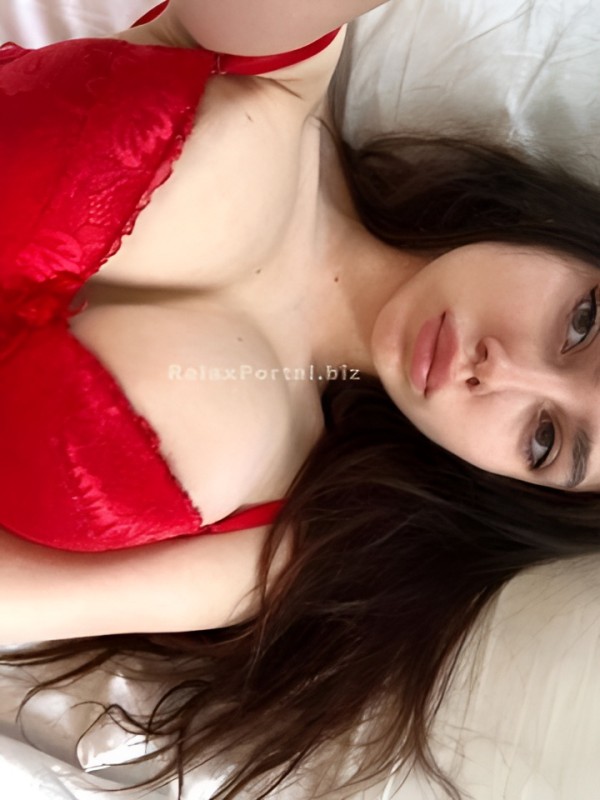 Эвелина привлекательная девушка из Ижевска цена от 2000 руб